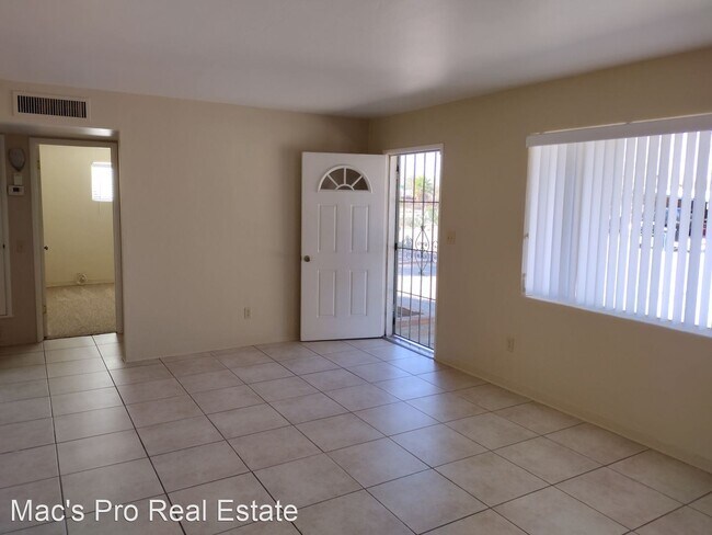 Building Photo - 2 br, 1 bath House - 1212 N. Del Valle Place