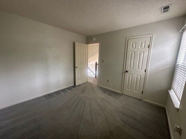 Building Photo - Call or Text Amanda Tate for more informat...