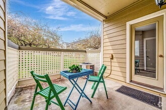 Building Photo - "Chic 1-Bed Sanctuary in San Jose with Har...