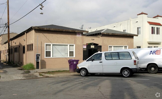 Building Photo - 729 Lime Ave