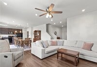 Building Photo - 425 Vildana Wy