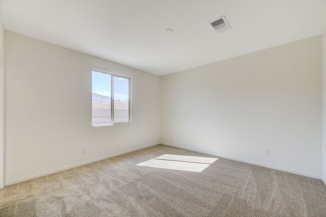 Building Photo - Stunning Summerlin townhome! 2 car garage!