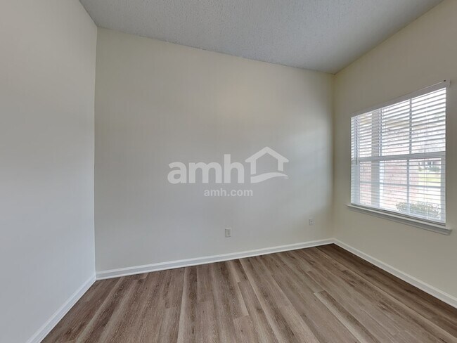 Building Photo - 2839 Oakglade Ct