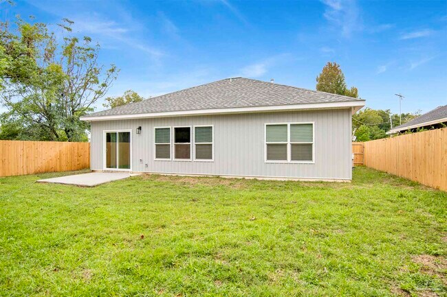 Building Photo - 3018 Berwick St