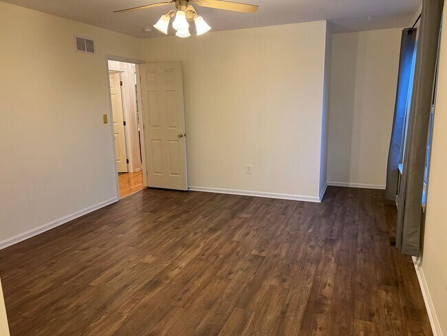 Building Photo - Lovely Bethlehem Township single family ho...
