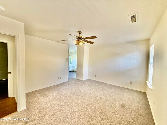 Building Photo - 352 Prescott Dr