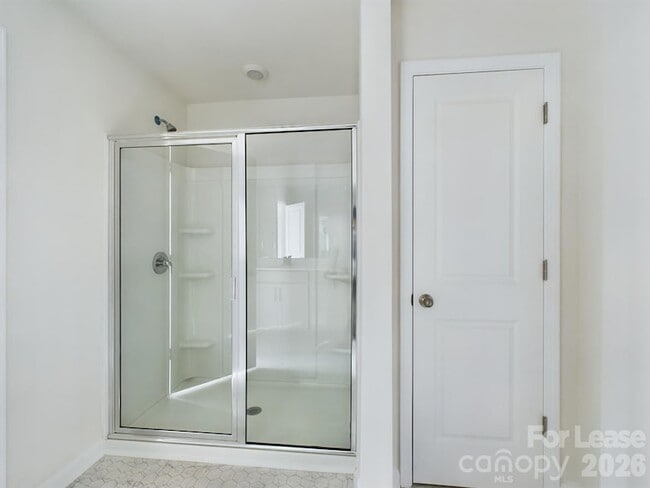 Building Photo - 8021 Murray Br Dr