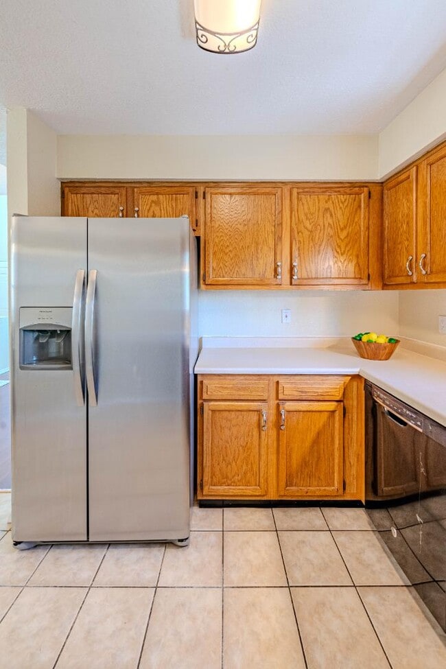 Building Photo - 7725 Pinewood Dr NW