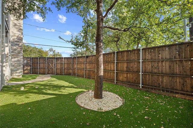 Building Photo - 3823 Greenville Ave