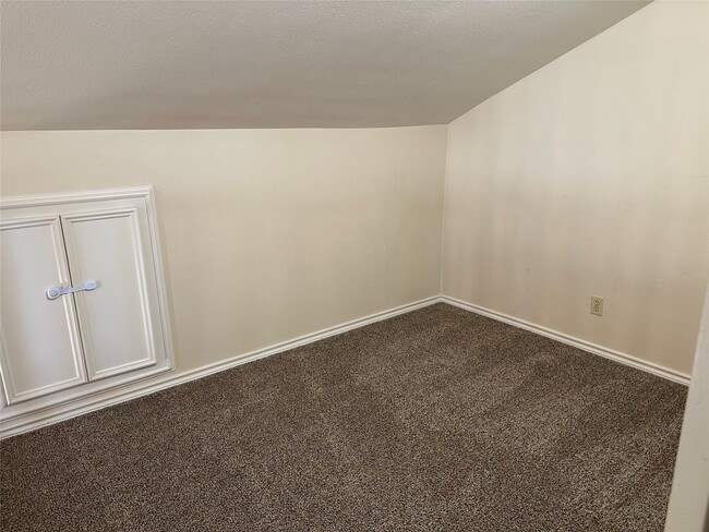 Building Photo - 33615 Dobbin-Huffsmith Rd