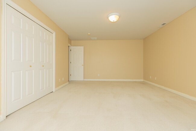 Building Photo - 4595 Prescott Dr