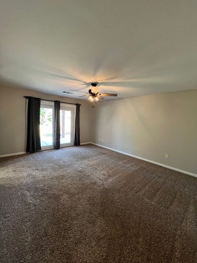 Building Photo - 13417 Cheyenne Mountain Dr