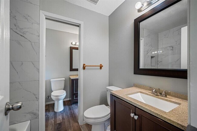 Building Photo - 1411 Thistledown Dr