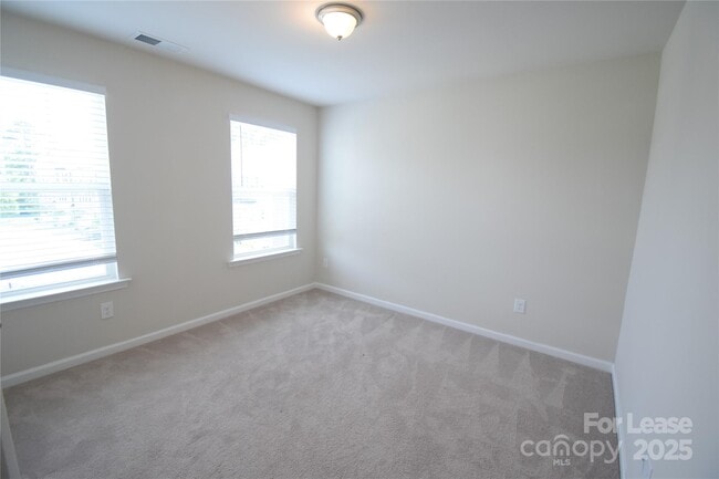 Building Photo - 12120 Ardrey Park Dr