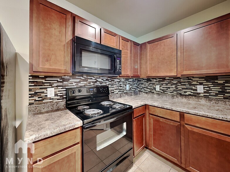 Building Photo - 5608 N 35th St