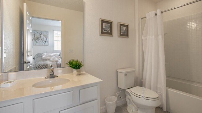 Building Photo - Providence Golf Community Home!