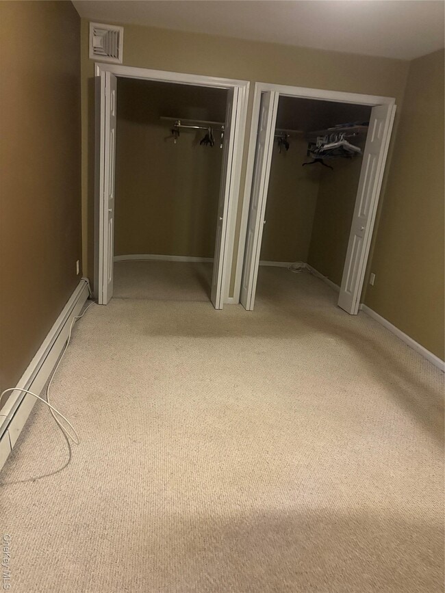 Building Photo - 34 Markwood Ln