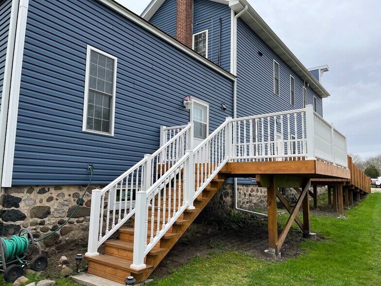 Building Photo - 11323 Fox River Rd