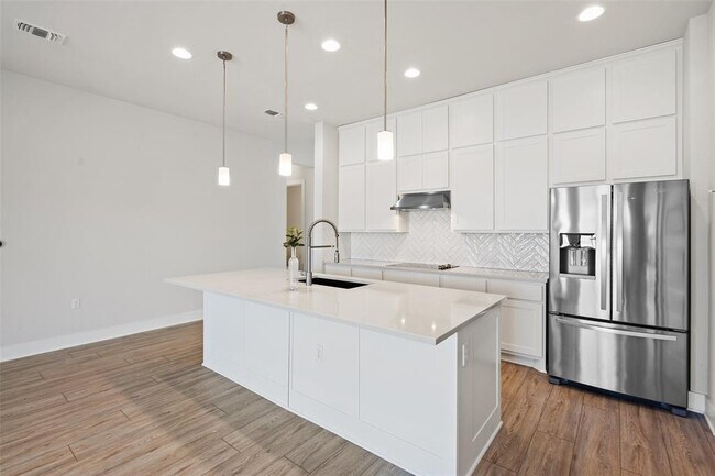 Building Photo - 9820 Grapevine Leaf Dr