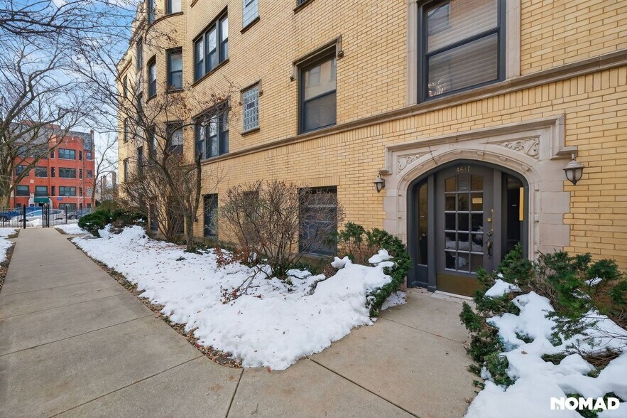 Building Photo - 4617 N Paulina St