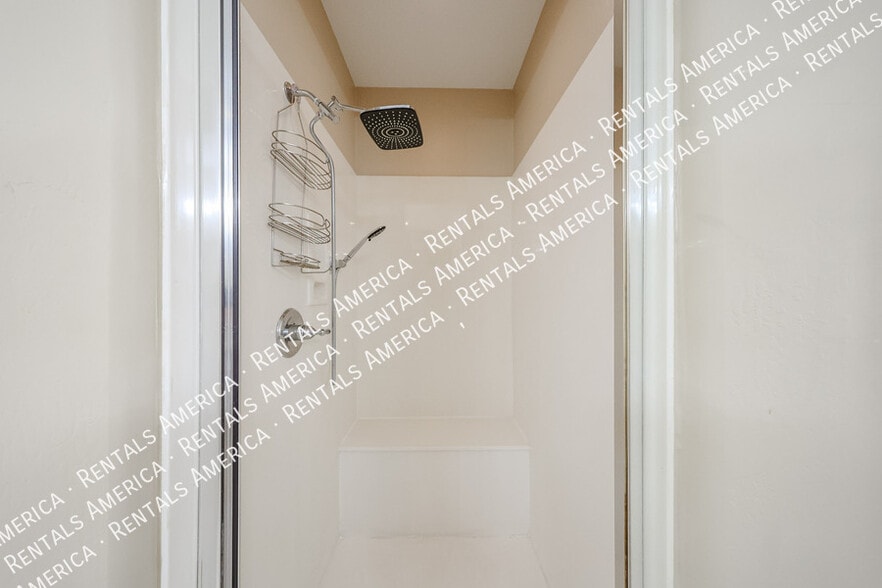 Building Photo - 2351 E Azalea Dr