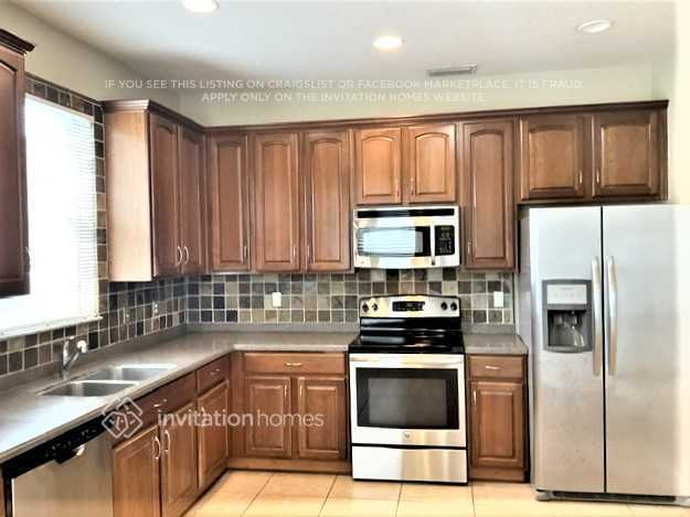 Building Photo - 257 Perfect Dr
