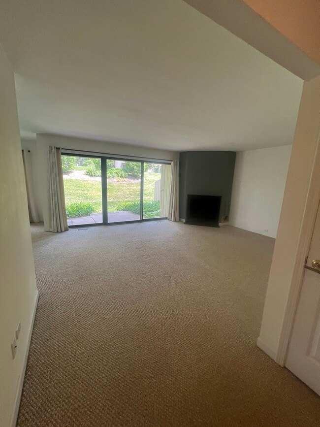 Building Photo - 78 Foxwood Ln