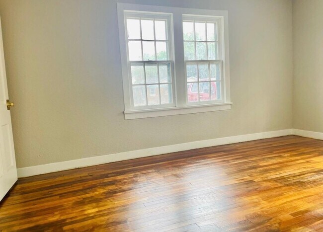 Building Photo - Charming 2BR House in Lubbock
