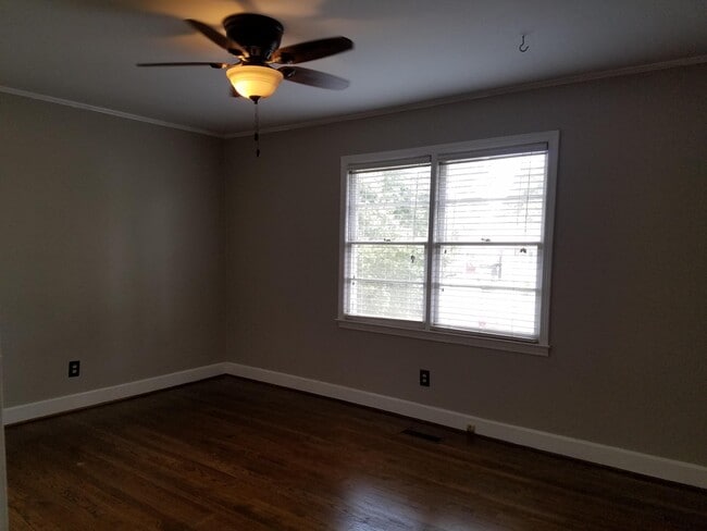 Building Photo - 406 Owens Dr