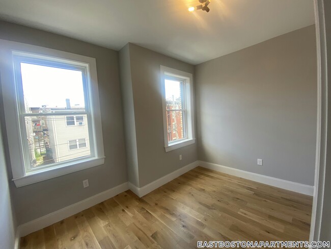 Building Photo - 66 Lubec St