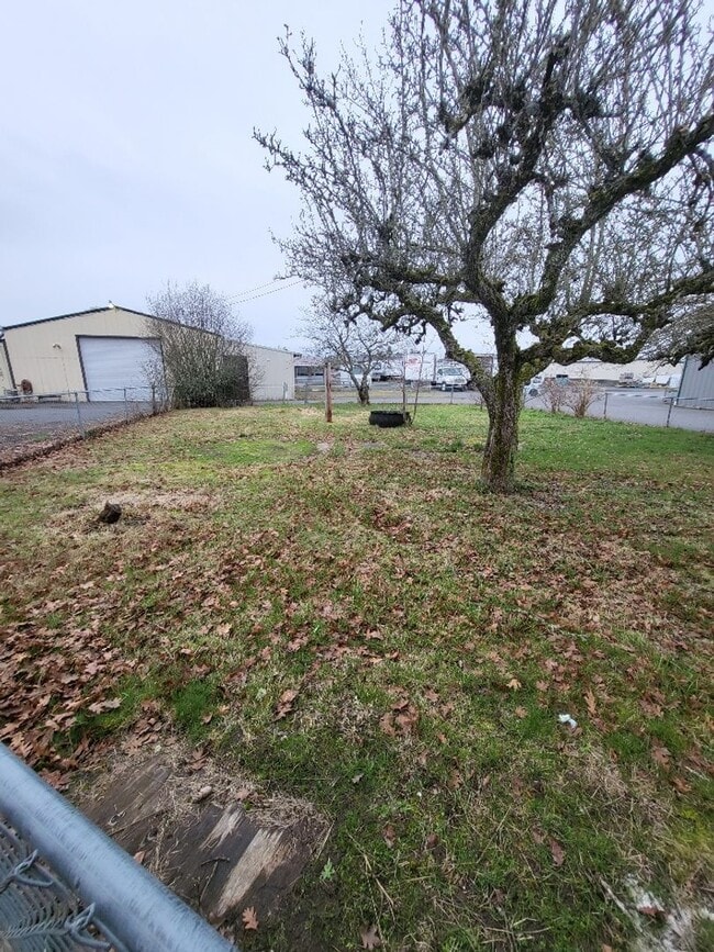 Building Photo - STATUS: *HOLD*  | R273B | $1895 + $100 flat rate water/sewer