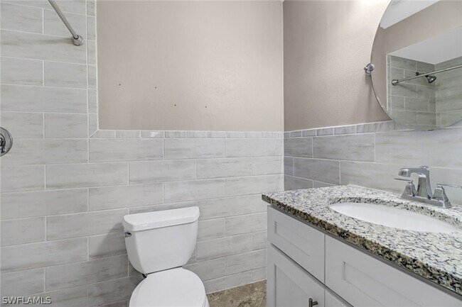 Building Photo - 6310 Royal Woods Dr