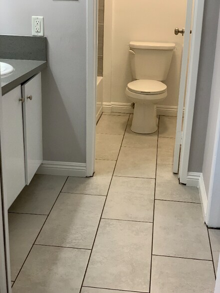 Building Photo - 3708 Spencer St