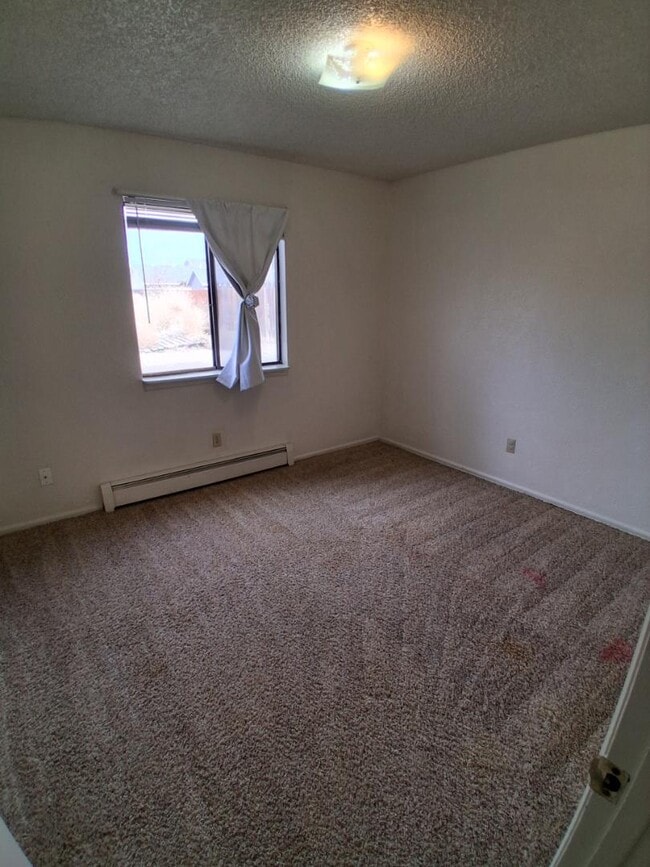 Building Photo - 2904 E 1/2 Rd