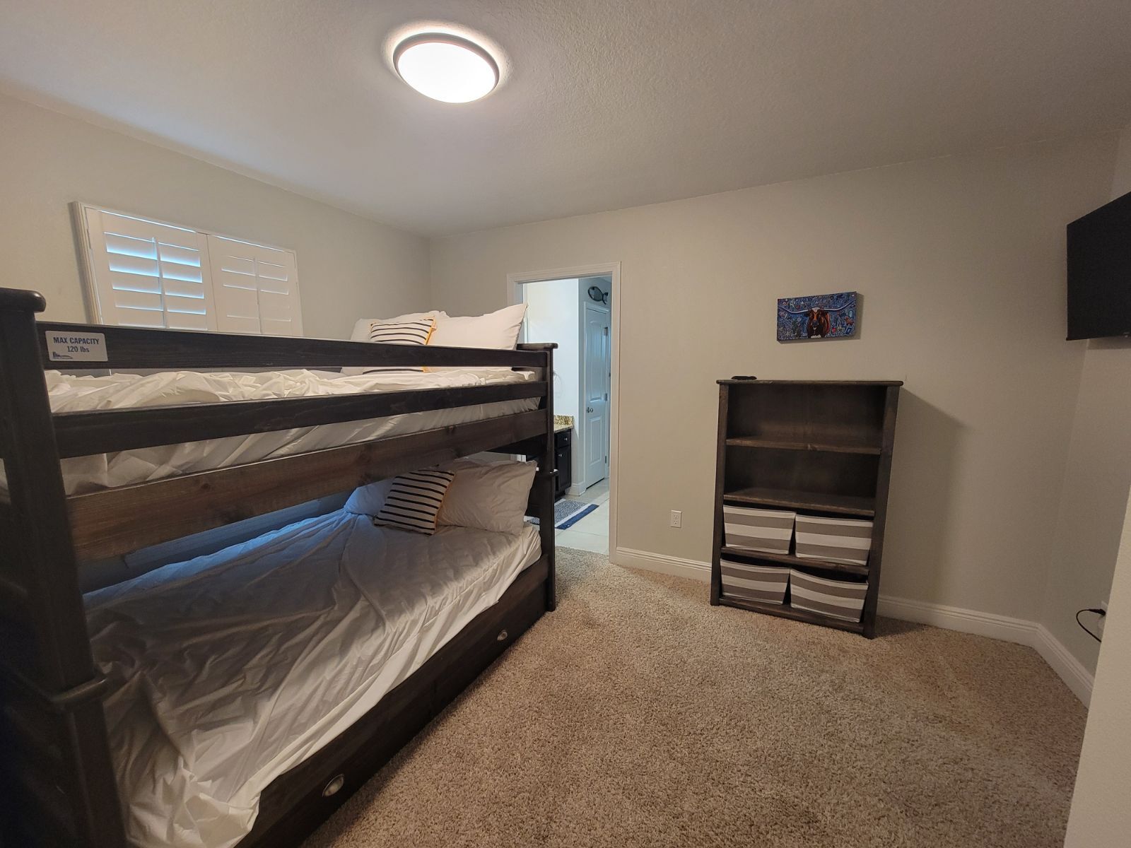 Building Photo - 129 Grayling Way