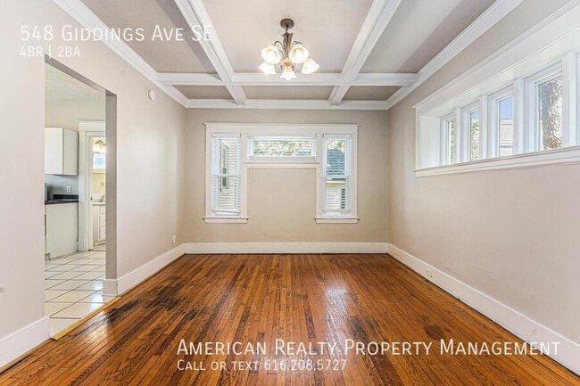 Building Photo - 548 Giddings Ave SE