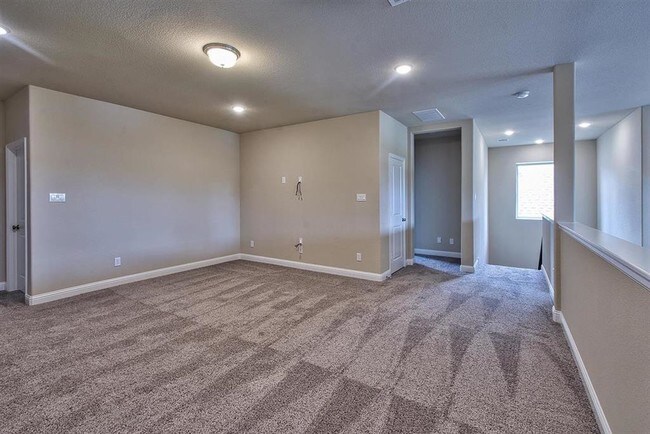 Building Photo - 21203 Bradford Grove Dr