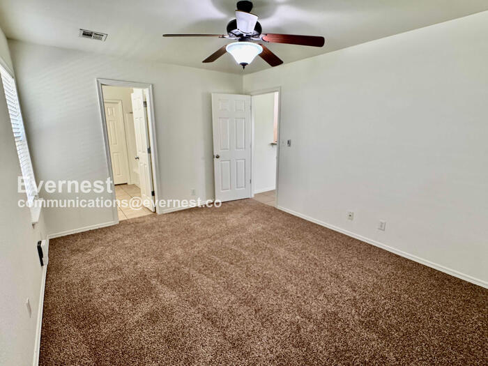 Building Photo - 2724 N 20th St