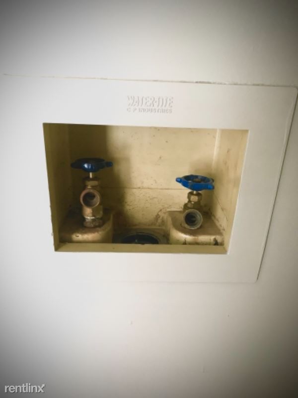 Building Photo - 6601 Reflections Dr