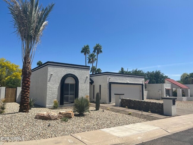 Building Photo - 5613 N 76th Pl