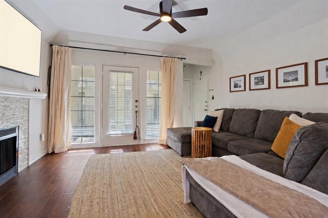 Building Photo - 3105 San Jacinto St