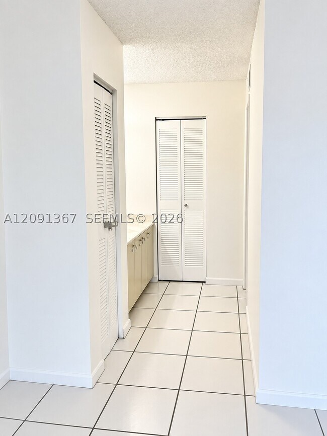 Building Photo - 13255 SW 88th Ln