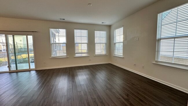 Building Photo - 312 Catawba Br Wy
