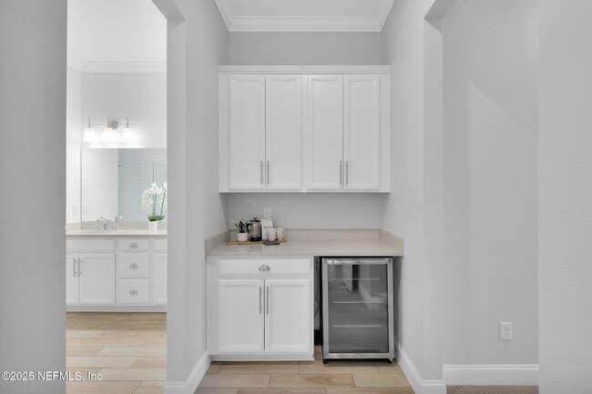 Building Photo - 94 Waterline Dr