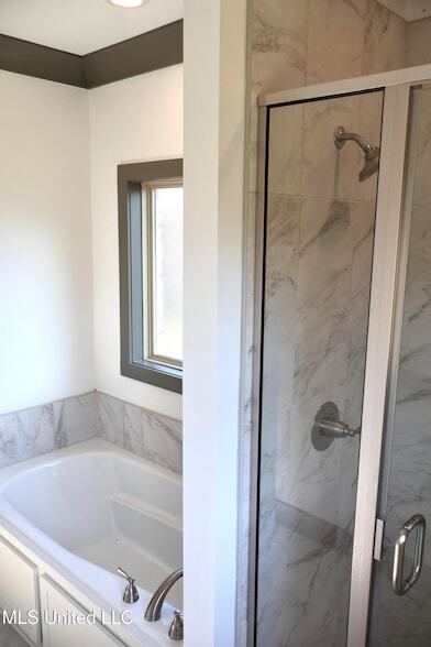 Building Photo - 317 Willow Wy