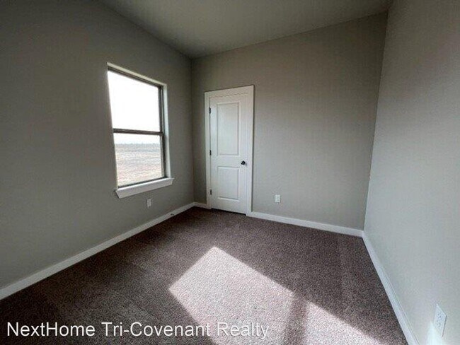 Building Photo - 3 br, 2 bath House - 1325 SW Heatherbrook Way