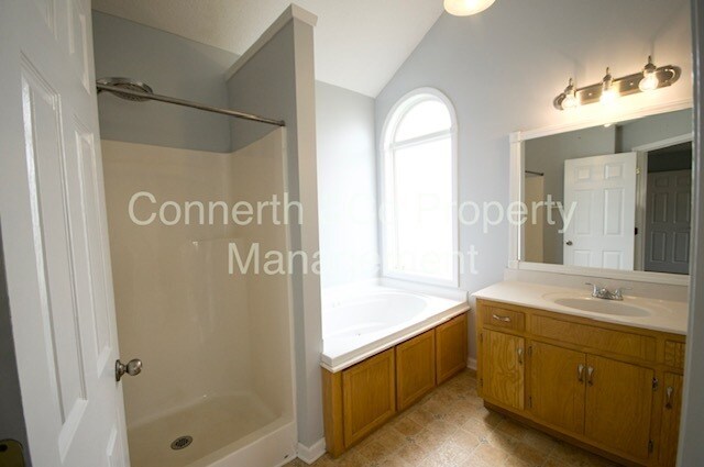 Building Photo - 3766 Bret Dr