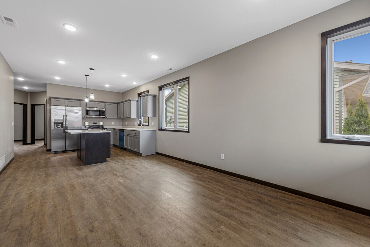 Building Photo - 2019 Essler Dr
