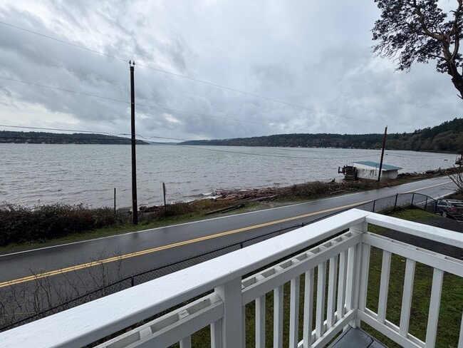 Building Photo - 24103 Vashon Hwy SW