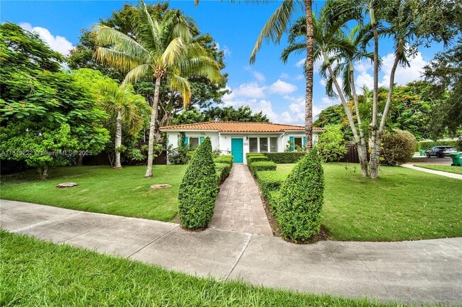 Building Photo - 6890 SW 51st St